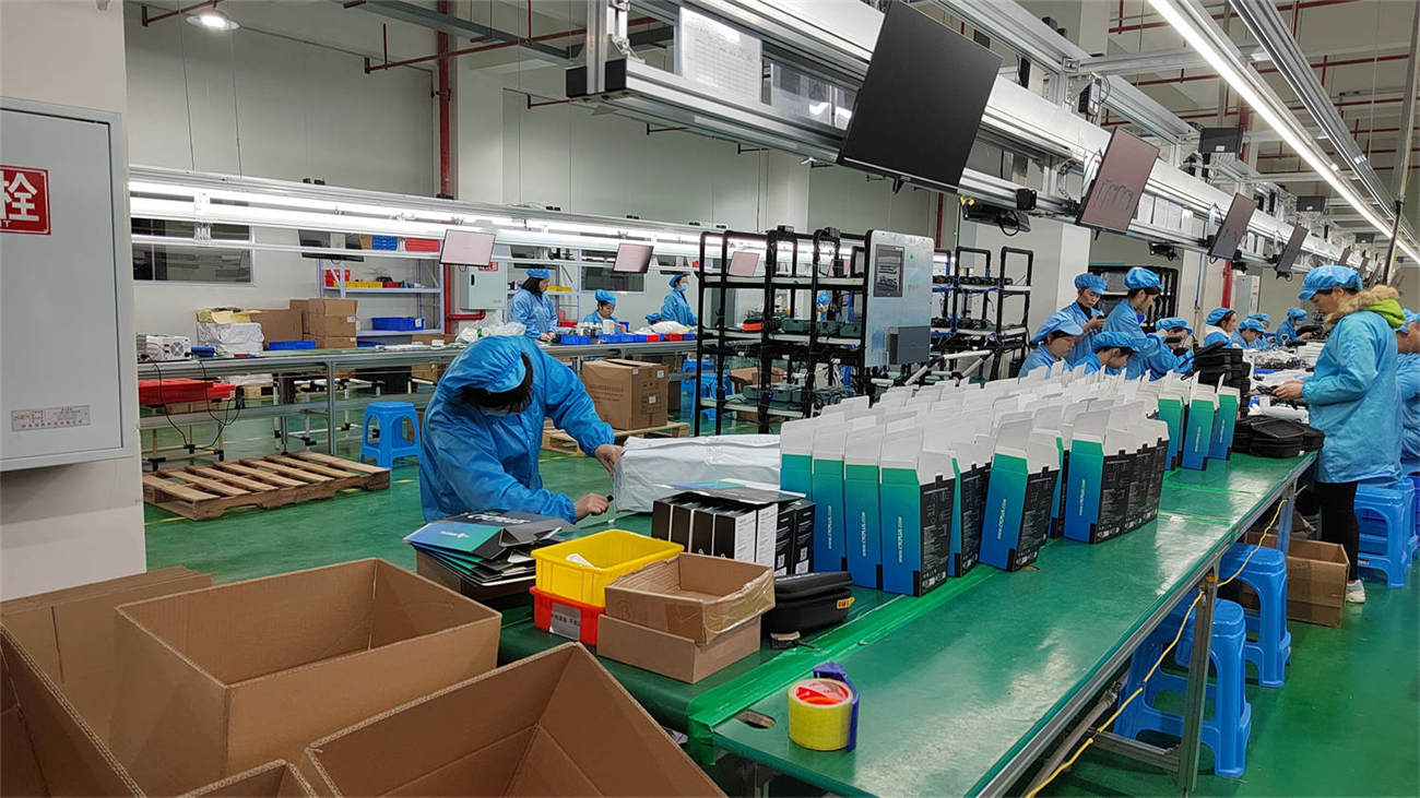Packing area preparing retail-ready products